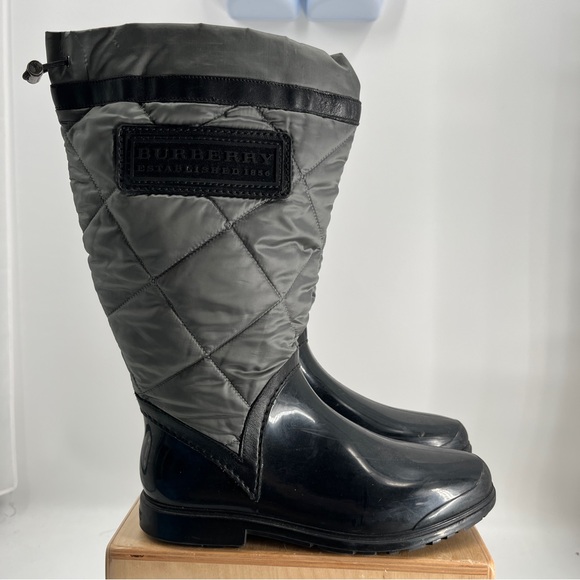 Burberry Rainboots size 39 - Picture 1 of 7